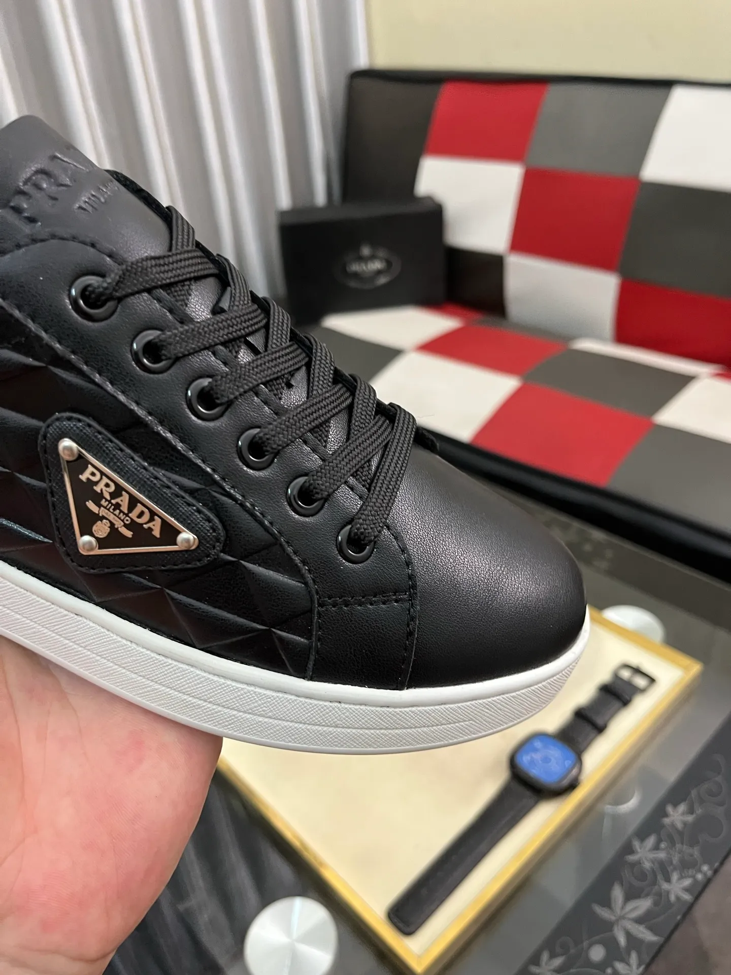 Men's shoes 💰440⌚️⌚️Prada•PRADA original quality.~ Unique modern style sneakers. 🏃A must-have casual shoe for trendy men😍😍 Original brand imported from Italy, imported original leather, sheep lining (refuses to discolor and grind feet) Sole: Original sole provided by the original factory, French lazy style design ⚠️Fit to the feet, original quality, super comfortable original sole. Code number: 38-444️⃣Colors available